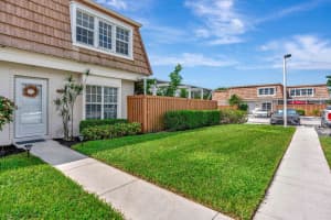 11571 Winchester Drive 27 D, Palm Beach Gardens
