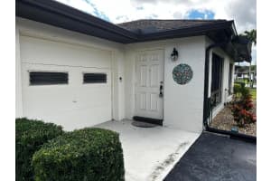 4854 Eqestrian Circle B, Boynton Beach