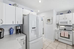 2049 Se 6th Street F, Deerfield Beach