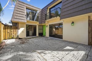 310 3rd Court, Palm Beach Gardens