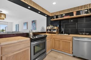 3960 Oaks Clubhouse Drive 512, Pompano Beach