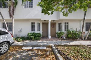 4147 Napoli Lake Drive, Riviera Beach
