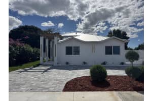 202 Se 4th Street, Delray Beach
