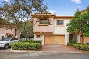 4751 Grand Cypress Circle N, Coconut Creek