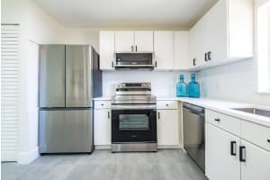 604 Laconia Circle, Lake Worth