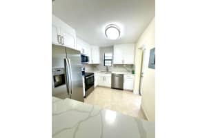 9440 Sw 8th Street 109, Boca Raton