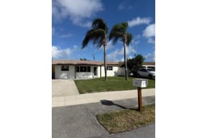 615 Garnett Street, Lantana