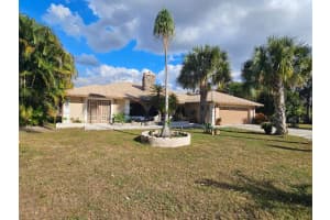 12963 Us Hwy 441 Se, Okeechobee