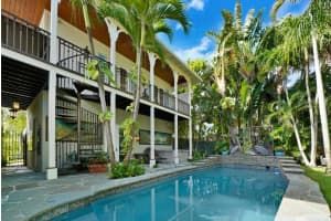 137 S Oak Street, Lantana