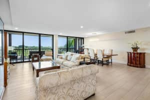 2450 Presidential Way 607, West Palm Beach