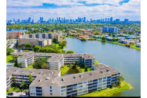 1750 Ne 191st Street 600, Miami