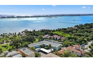 421 S Lakeside Drive 10, Lake Worth Beach