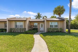 256 Lake Meryl Drive, West Palm Beach