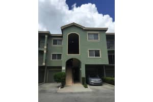 350 Crestwood Circle 302, Royal Palm Beach
