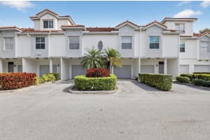 2022 Alta Meadows Lane 607, Delray Beach