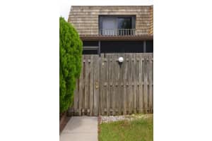 211 Woodland Road, Palm Springs