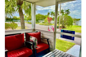 3225 South Street, Hollywood