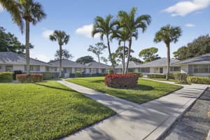 516 Club Drive, Palm Beach Gardens