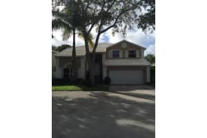 9972 Nw 2 Court, Plantation