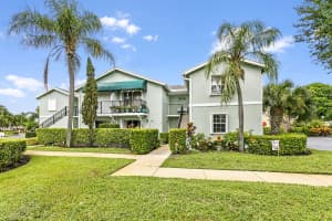 700 Waterside Drive, Hypoluxo