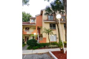 910 Coral Club Drive, Coral Springs 910 Coral Club Drive, Coral Springs