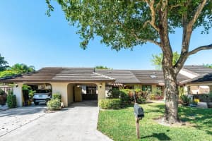 10057 Shadywood Place, Boynton Beach