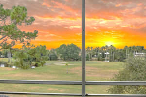 3871 Via Poinciana 404, Lake Worth