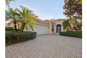 1590 Sw Balmoral Trace, Stuart