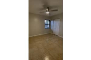 2913 W Missionwood Lane D-11, Miramar