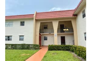 138 Lake Frances Drive, West Palm Beach