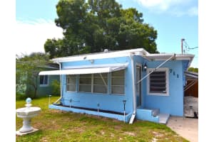 711 Cedar Place, Fort Pierce