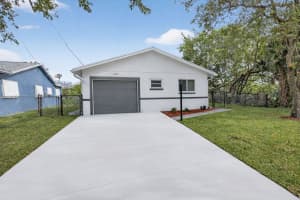 9197 Sw 3rd Street, Boca Raton