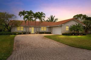 3952 Se Fairway W, Stuart