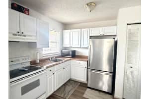 406 Lakeside Drive 208, Margate