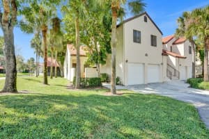 12 Via De Casas Sur 101, Boynton Beach