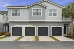 3108 Grandiflora Drive, Greenacres