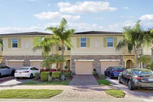 9504 Sw Merlin Court, Stuart