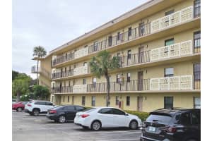 9355 Sw 8th Street Sw 310, Boca Raton