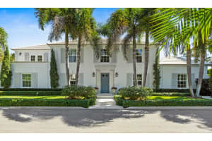 327 Arabian Road, Palm Beach
