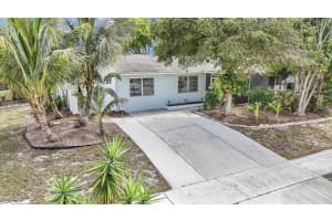 702 Sunset Drive, Lake Worth Beach