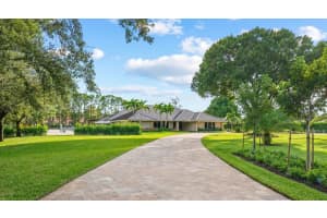 14598 Halter Road, Wellington