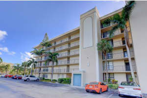 4 Royal Palm Way 6020, Boca Raton