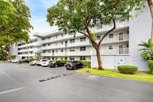 109 Royal Park Drive 3b, Oakland Park