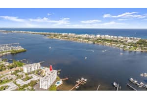 231 E Lantana Road 402, Lantana