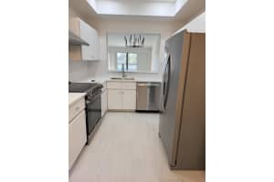 5021 Oak Hill Lane 123, Delray Beach