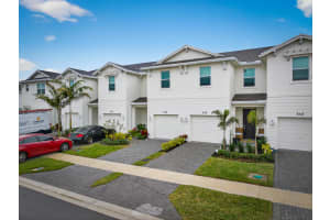 656 Se Lake Falls Street, Port St. Lucie, Fl 34984, Port Saint Lucie 656 Se Lake Falls Street, Port St. Lucie, Fl 34984, Port Saint Lucie