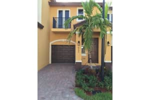 6906 Long Pine Circle, Coconut Creek