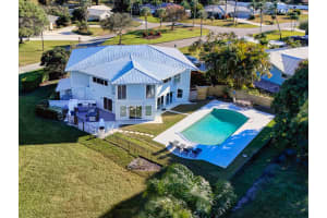 10355 Seagrape Way, Palm Beach Gardens