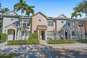 105 Santiago Drive 102, Jupiter