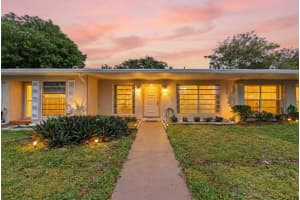 8555 Bella Vista Drive 86, Boca Raton